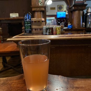Big Time Brewing Company - Fruity Bubbles Strawbs Lemonade - Pubs Near Me - Seattle, Washington