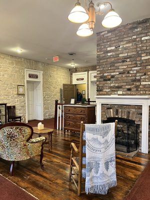 The Old Talbott Tavern by null