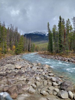 Sunwapta Falls Rocky Mountain Lodge by null