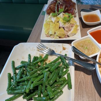 Mom Kitchen - Cr, Crispy Roast Duck and Hainanese Chicken. - Chinese Near Me - San Diego, California Mom Kitchen - Cr, Crispy Roast Duck and Hainanese Chicken. - Chinese Near Me - San Diego, California