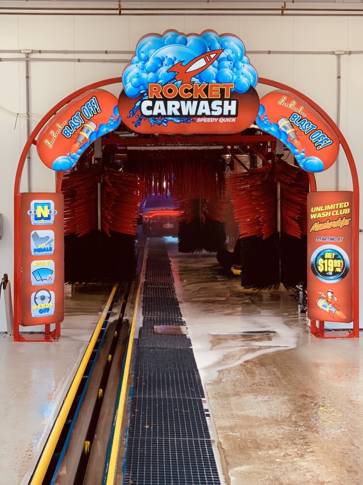 ROCKET CARWASH Updated August 2024 29 Reviews 3711 N 90th St