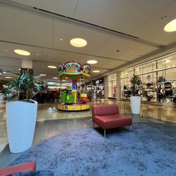 Franklin Park Mall - Women's Clothing Near Me - Toledo, Ohio Franklin Park Mall - Women's Clothing Near Me - Toledo, Ohio