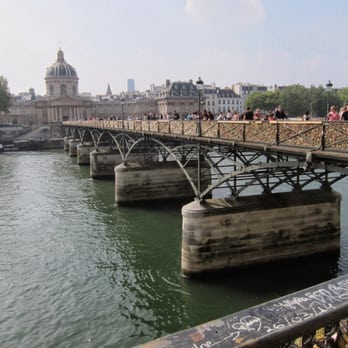 Le Pont des Arts - Landmarks & Historical Buildings Near Me - Paris, 75