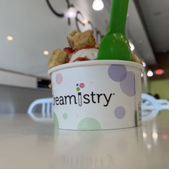 Creamistry - Strawberry Cheesecake - Desserts Near Me - Houston, Texas