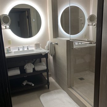 Harbor View Inn - Super modern and beautiful Bathroom only pet peeves was the shower it stands on a up and down post and shoot horizontally really weird! - Hotels Near Me - Santa Barbara, California Harbor View Inn - Super modern and beautiful Bathroom only pet peeves was the shower it stands on a up and down post and shoot horizontally really weird! - Hotels Near Me - Santa Barbara, California