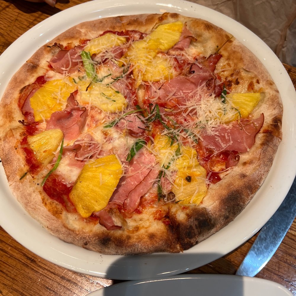 California Pizza Kitchen - Pizza Near Me - Honolulu, Hawaii California Pizza Kitchen - Pizza Near Me - Honolulu, Hawaii
