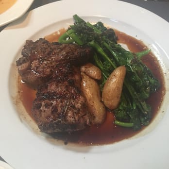 Rutherford Grill - Steak, med rare is pretty rare. - American Near Me - Rutherford, California