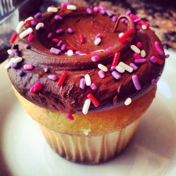 Sweet Mandy B's - Yellow cake with chocolate frosting. Amazing!!! - Bakeries Near Me - Chicago, Illinois Sweet Mandy B's - Yellow cake with chocolate frosting. Amazing!!! - Bakeries Near Me - Chicago, Illinois