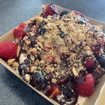 Cinnaholic - Fall crunch - Bakeries Near Me - Sugar Land, Texas
