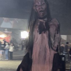 Madworld Haunted Attraction - This guy is hilarious to watch. For being so big he is so sneaky and fast.