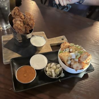 Peoria Artisan Brewery - 2nd visit cauliflower and butter milk chicken bites - Breweries Near Me - Peoria, Arizona Peoria Artisan Brewery - 2nd visit cauliflower and butter milk chicken bites - Breweries Near Me - Peoria, Arizona