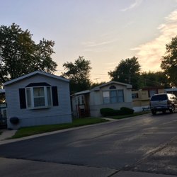 Smith Mobile Home Park - Nice neighborhood