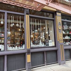Sandmeyer's Bookstore