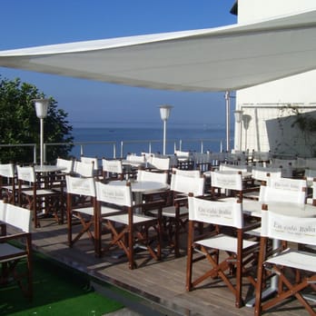 Eiscafe Italia - terrasse - Ice Cream & Frozen Yogurt Near Me - Friedrichshafen, BW Eiscafe Italia - terrasse - Ice Cream & Frozen Yogurt Near Me - Friedrichshafen, BW