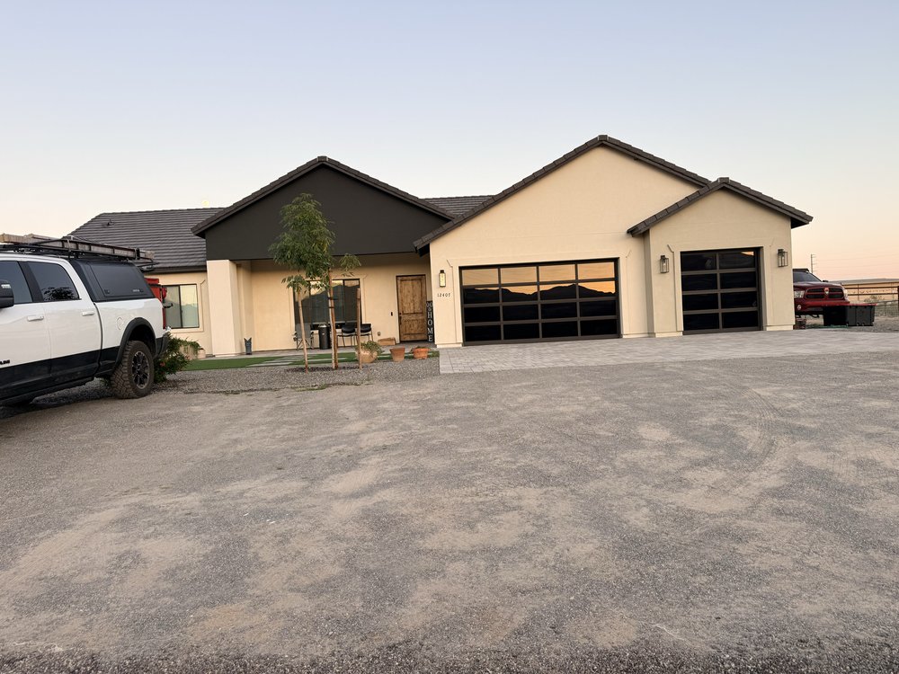 Zoes Garage Repair - Garage Door Contractor in Surprise, AZ