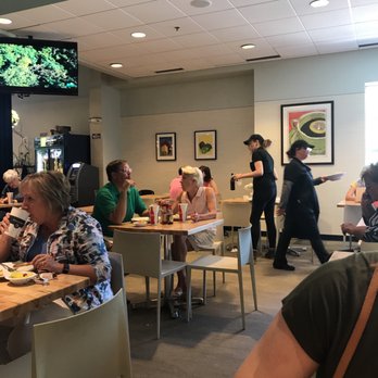 Gateway Market - Gateway seating area - Grocery Near Me - Des Moines, Iowa Gateway Market - Gateway seating area - Grocery Near Me - Des Moines, Iowa