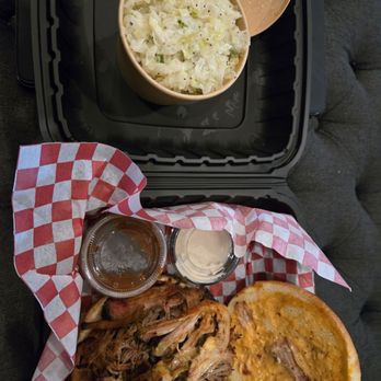 Miami Ribs - Pulled pork sandwich with coleslaw - Barbeque Near Me - Miami, Florida