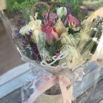Jj Studio - Thank you Jennifer for making this beautiful bouquet for me on Mother's Day! - Florists Near Me - Pleasanton, California Jj Studio - Thank you Jennifer for making this beautiful bouquet for me on Mother's Day! - Florists Near Me - Pleasanton, California