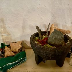 La Clandestina - Guacamole with grasshopper w/ chips on the side -@tinah