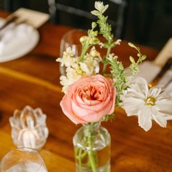 Alpha Floral - A bud vase that Alpha Floral provided