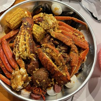 Laughing Crab - Family platter with extra garlic - Cajun/Creole Near Me - West Des Moines, Iowa Laughing Crab - Family platter with extra garlic - Cajun/Creole Near Me - West Des Moines, Iowa