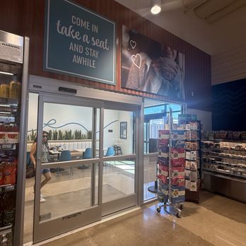 Rove Charging - Convenience Stores Near Me - Costa Mesa, California Rove Charging - Convenience Stores Near Me - Costa Mesa, California