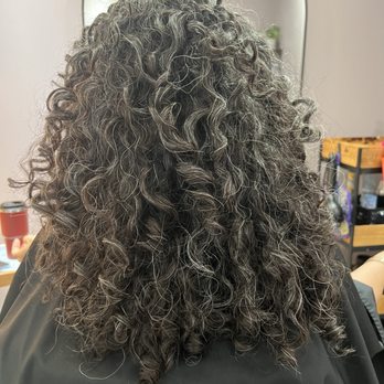 Bee Curly - Hair Salons Near Me - Leesburg, Virginia Bee Curly - Hair Salons Near Me - Leesburg, Virginia