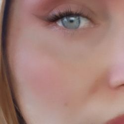 IZ Eyebrow Threading - Freshly done eyebrows