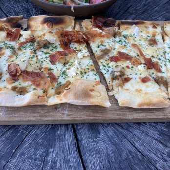 Terrene - Lunch: Leak and onion jam flatbread (delicious! Must order) - Cocktail Bars Near Me - San Francisco, California Terrene - Lunch: Leak and onion jam flatbread (delicious! Must order) - Cocktail Bars Near Me - San Francisco, California