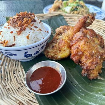 Rangoon Bistro - Kyet Thar Kyaw (1/4 fried chicken) - Burmese Near Me - Portland, Oregon