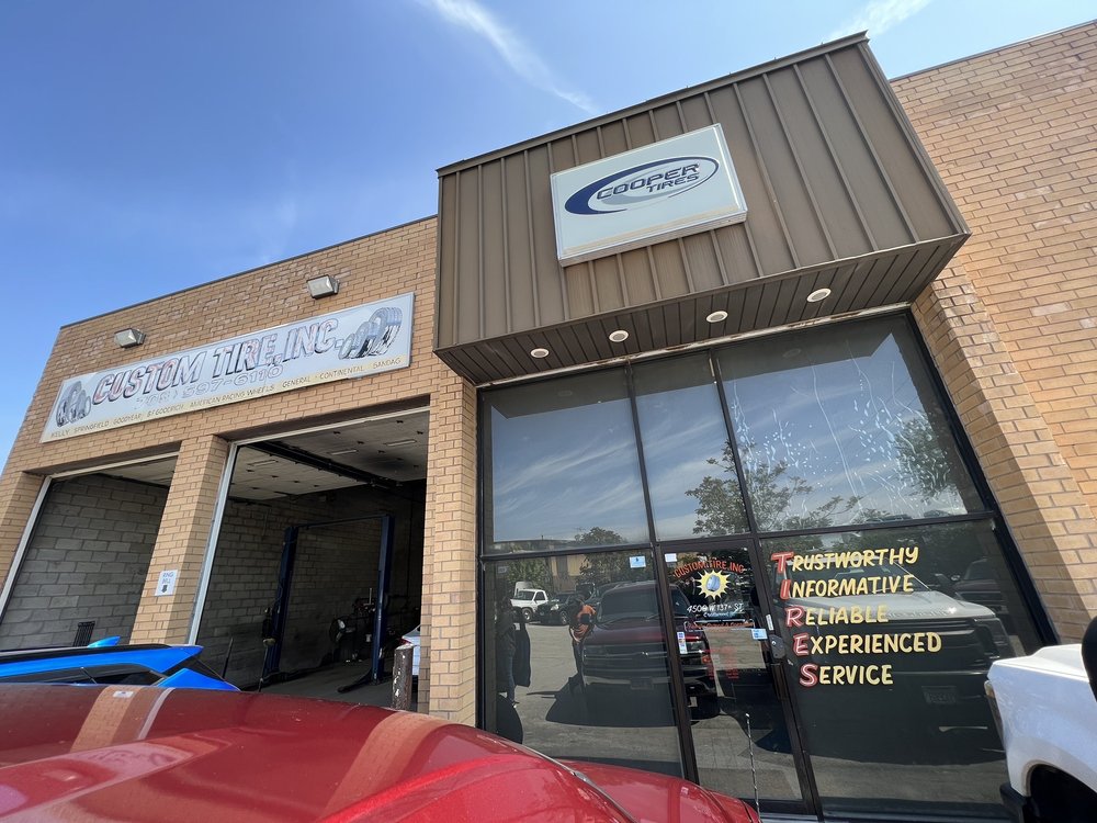 CUSTOM TIRE Updated September 2024 4500 W 137th St, Crestwood
