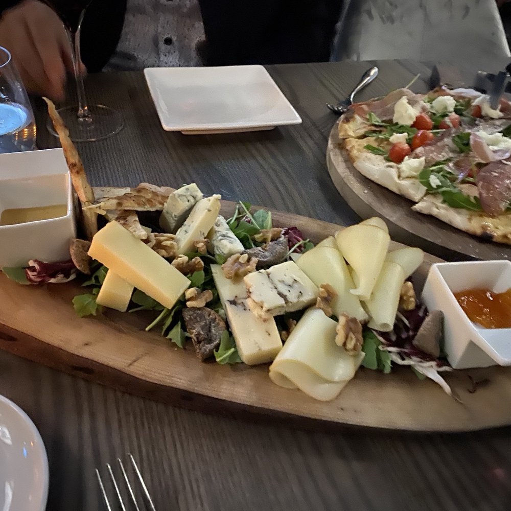 La Vecchia Ristorante - Italian Near Me - Toronto, Ontario