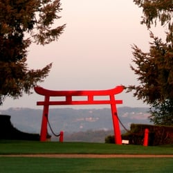 Les Jardins du Manoir d'Eyrignac - Le Torii Japonais (Photo:Eric Sander)