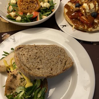 Ree7 - Goat cheese salad, pancakes, chicken sandwich - Breakfast & Brunch Near Me - Amsterdam, New Hampshire Ree7 - Goat cheese salad, pancakes, chicken sandwich - Breakfast & Brunch Near Me - Amsterdam, New Hampshire