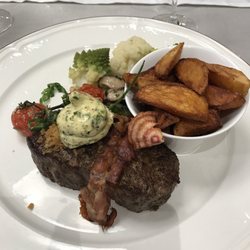 Restaurant Bundschu - Färsensteak mit Wedges