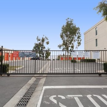 Public Storage - Self Storage Near Me - La Mirada, California