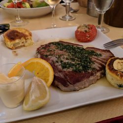 La Cremade - Tuna steak.
