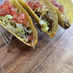 Kaliente Eats - Beef Tacos