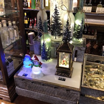 De Vreng Liquor Store  - Beer, Wine & Spirits Near Me - Amsterdam, New Hampshire