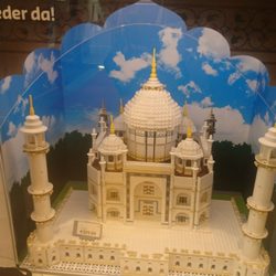 Lego Store