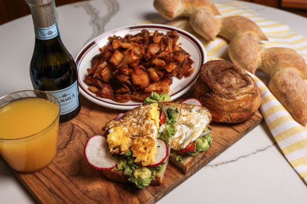 Best Buns Bakery & Burgers by null