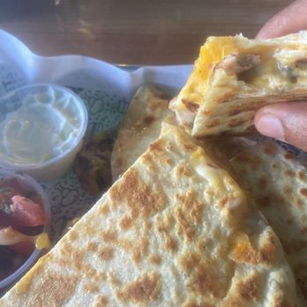 Street to Table - Chicken Quesadilla - Cocktail Bars Near Me - Merrick, New York