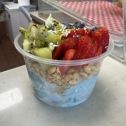 Delish Açaí bowl! Fresh and super tasty Delish Açaí bowl! Fresh and super tasty