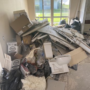 Fast & Easy Hauling - No dump too small or big - Junk Removal & Hauling Near Me Fast & Easy Hauling - No dump too small or big - Junk Removal & Hauling Near Me