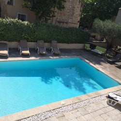 Hôtel Restaurant les Magnanarelles