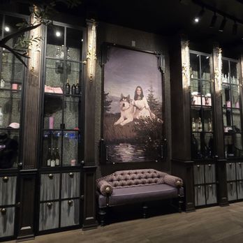 Wolf by Vanderpump at Caesars Republic Lake Tahoe - Exterior - American Near Me - Stateline, Nevada Wolf by Vanderpump at Caesars Republic Lake Tahoe - Exterior - American Near Me - Stateline, Nevada