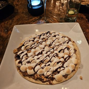 Studio 1212 Cafe & Wine Bar - Smores Dessert Pizza - Beer, Wine & Spirits Near Me - Green Bay, Wisconsin Studio 1212 Cafe & Wine Bar - Smores Dessert Pizza - Beer, Wine & Spirits Near Me - Green Bay, Wisconsin