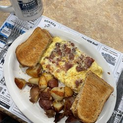Cobbs Corner Cafe - Omelet