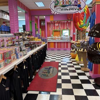 Dickinson Candy - Candy Stores Near Me - Old Orchard Beach, Maine