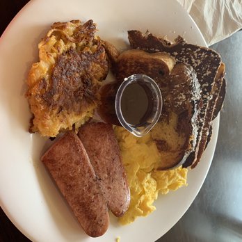 Poached - 2 and too with kielbasa and hash brown casserole - Breakfast & Brunch Near Me - Bonita Springs, Florida Poached - 2 and too with kielbasa and hash brown casserole - Breakfast & Brunch Near Me - Bonita Springs, Florida